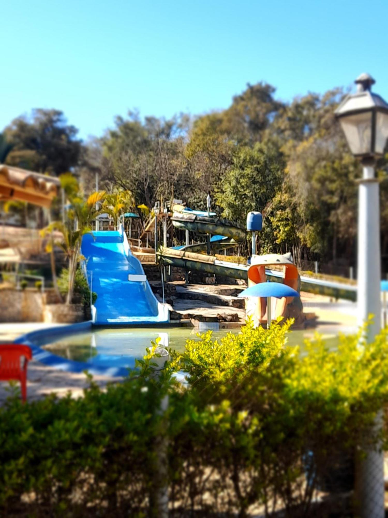 Pousada Balneario Cachoeira Do Moinho Belo Vale Bagian luar foto