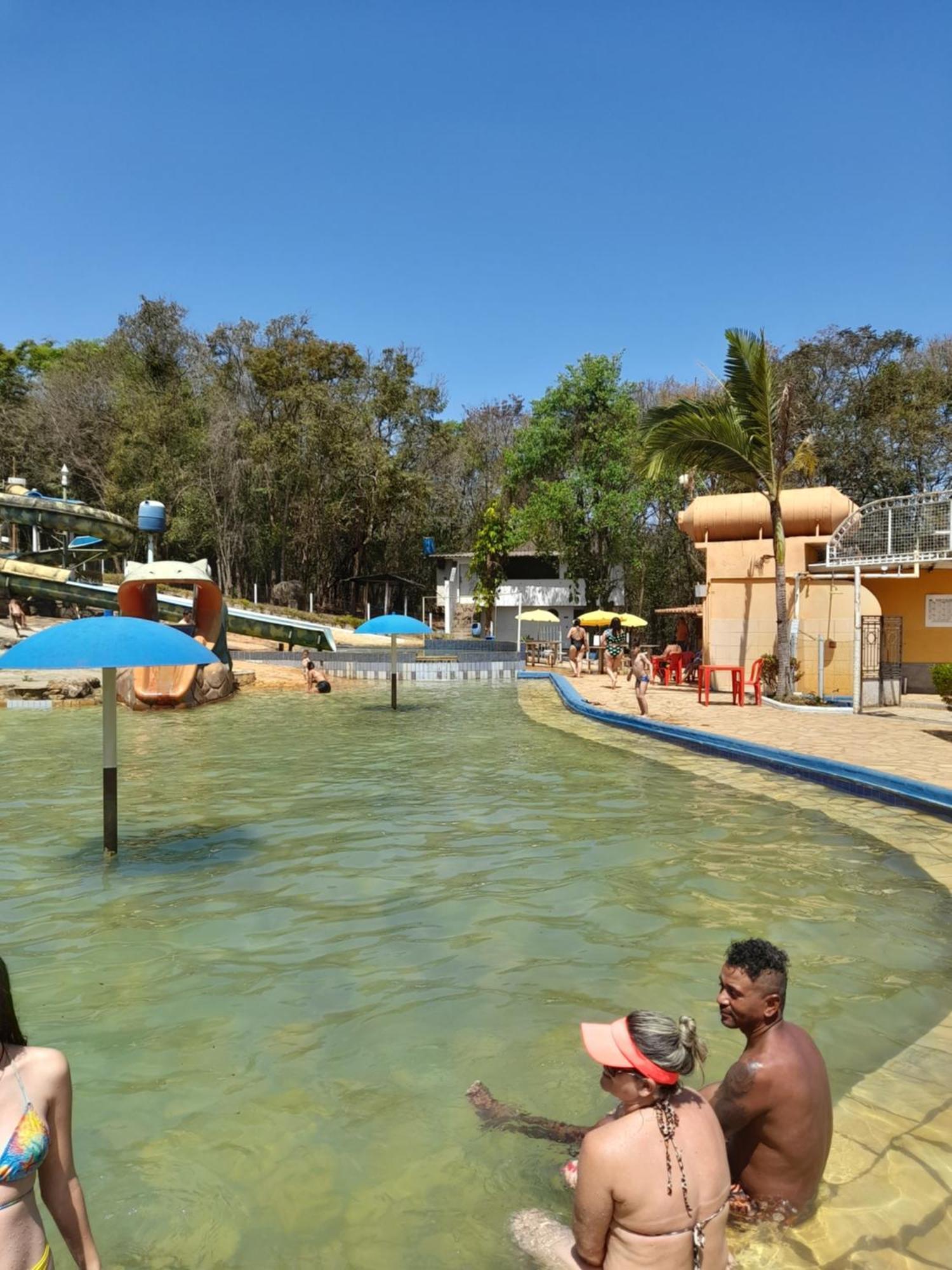 Pousada Balneario Cachoeira Do Moinho Belo Vale Bagian luar foto
